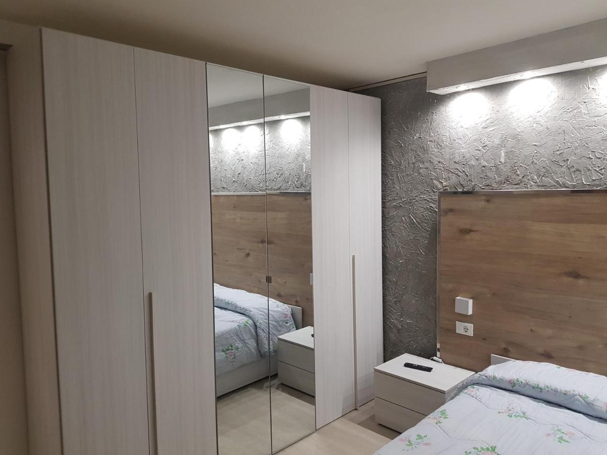Massaro Apartments Via Bramante Pescara Kültér fotó