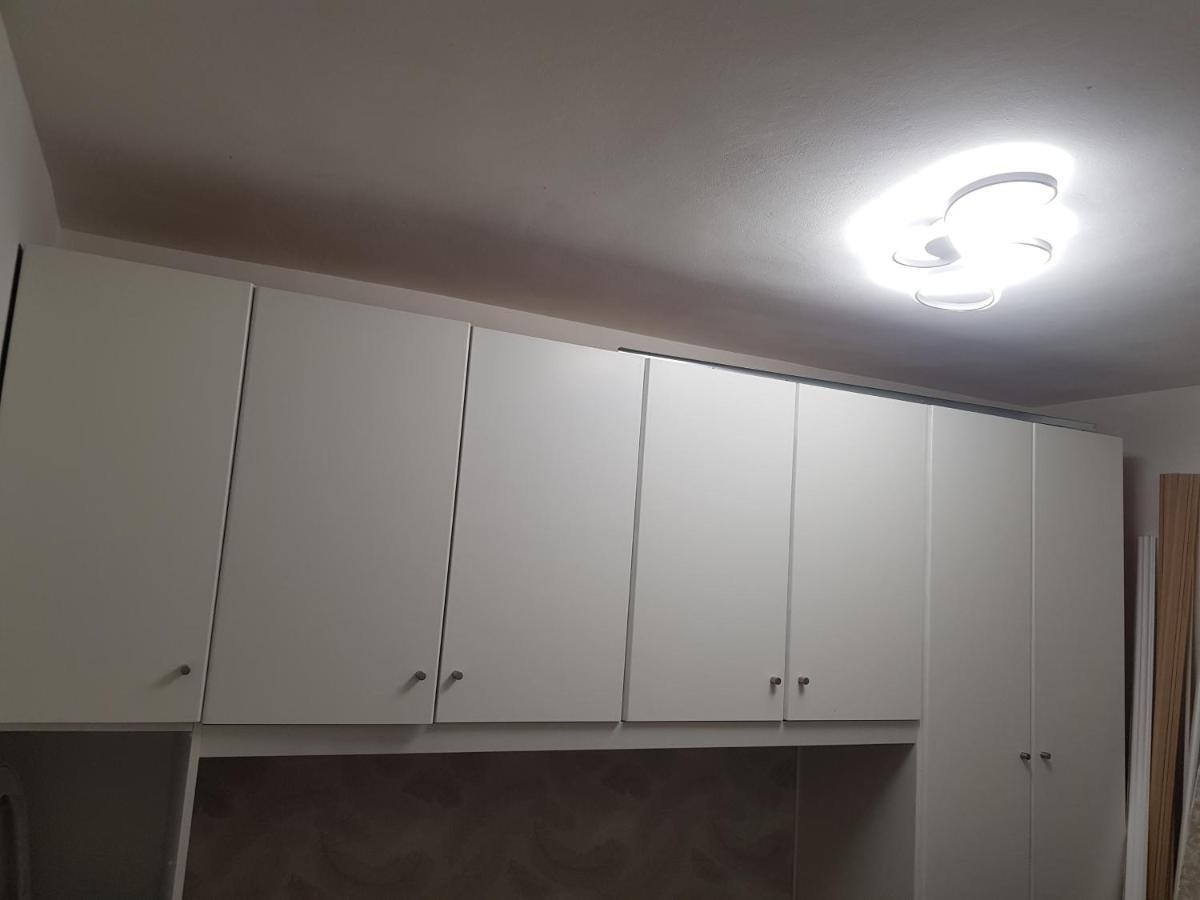 Massaro Apartments Via Bramante Pescara Kültér fotó