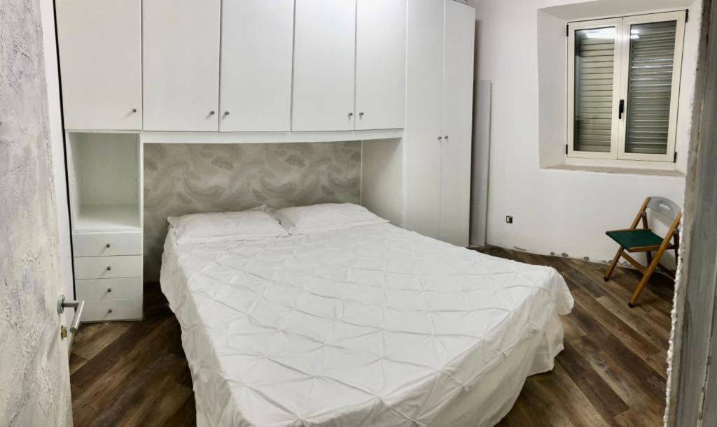 Massaro Apartments Via Bramante Pescara Kültér fotó
